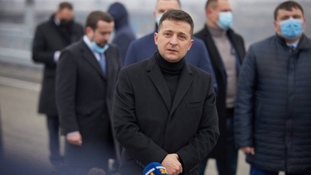 Депутат Рады Кузьмин назвал украинскую власть угрозой нацбезопасности страны