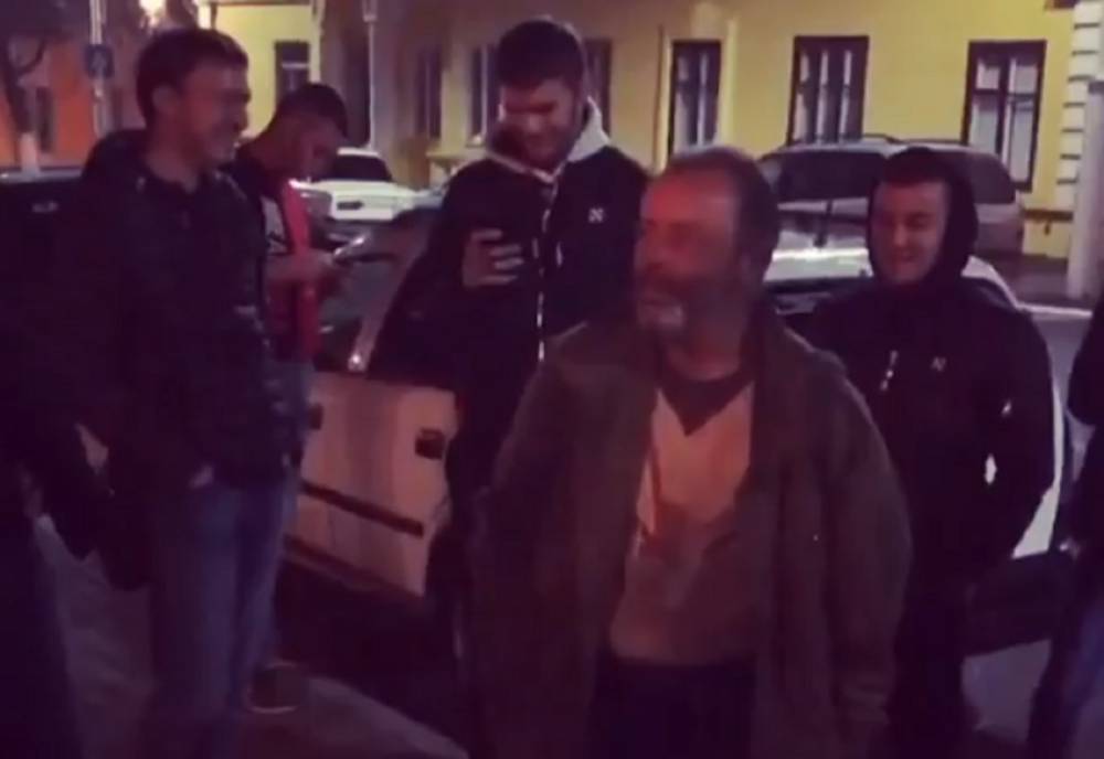 Подростки зверски расправились с местной знаменитостью на Одесчине, видео: "садистам по 12 и 13 лет"