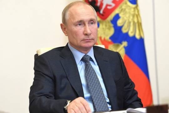 Песков объяснил отказ Путина вести аккаунты в соцсетях