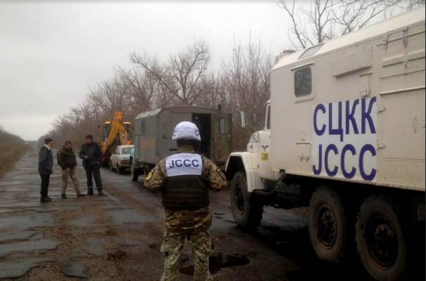 Террористы «ДНР» возводят новые позиции возле Горловки