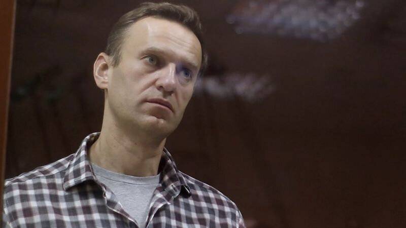 Суд зарегистрировал иск Навального к Пескову