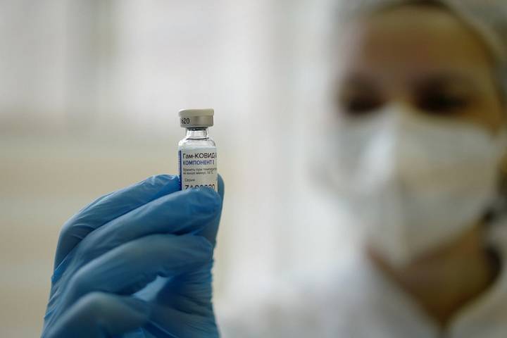 Почти 200 тысяч кубанцев вакцинировались от коронавируса
