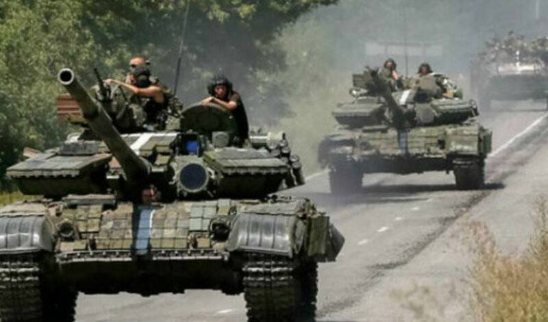Украина обвинила Россию в стягивании войск к границам Донбасса