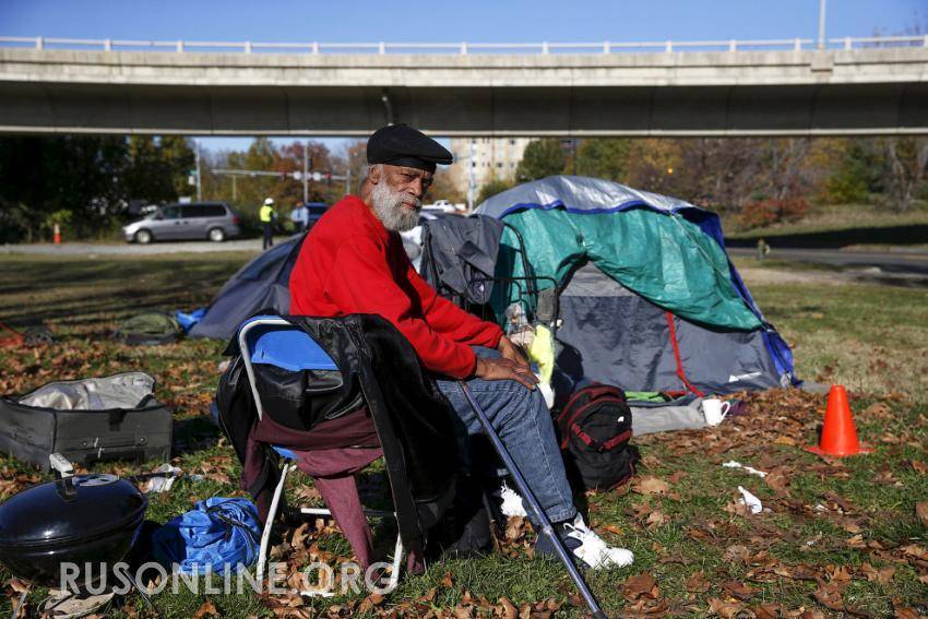 Почему пенсионер в США, живущий в палатке, счастлив, а наш в своей квартире - стенает от горькой доли?