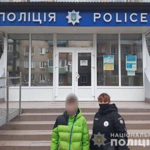В Запорожской области полицейские разыскали трех подростков