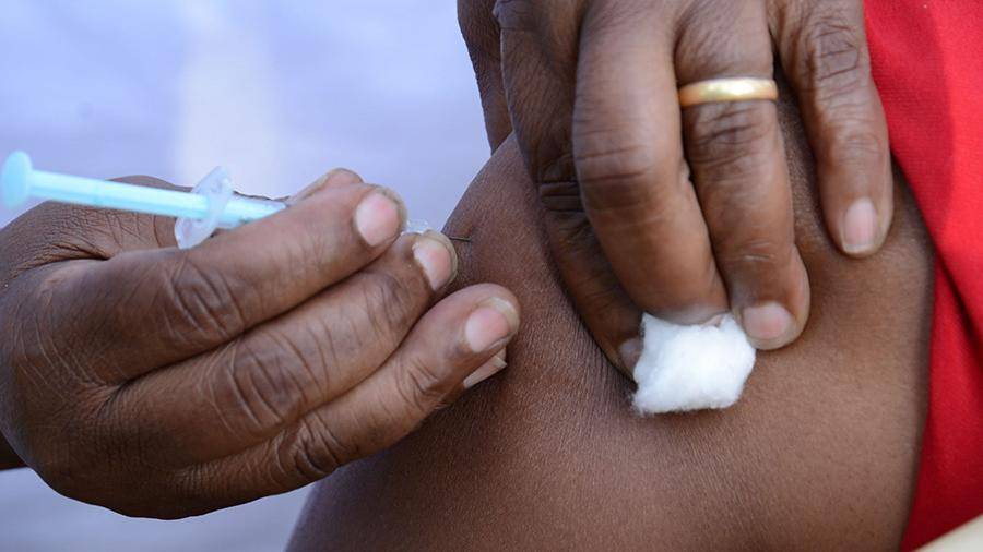 В Кении одобрили экстренное применение вакцины «Спутник V»
