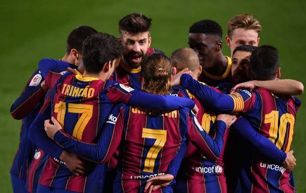 Барселона разгромила Севилью и пробилась в финал Кубка Испании