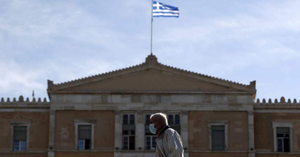 Греция продлила локдаун после рекорда по заражениям коронавирусом: "Самый сложный этап пандемии"