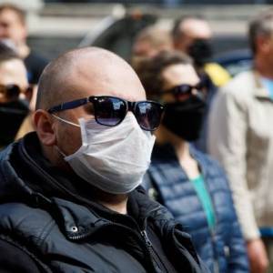В Украине за сутки более 10 тысяч случаев коронавируса