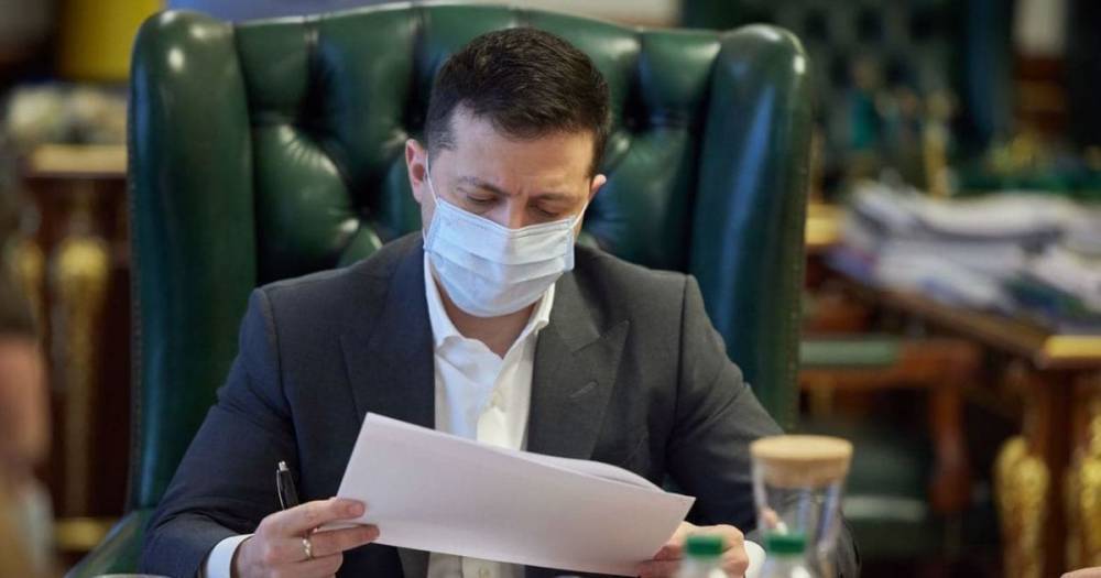 Зеленский подписал закон о госслужбе, из-за которого Рада собиралась на внеочередное заседание