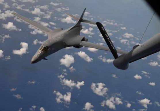 ВВС США изменили планы полетов своих бомбардировщиков у границ России
