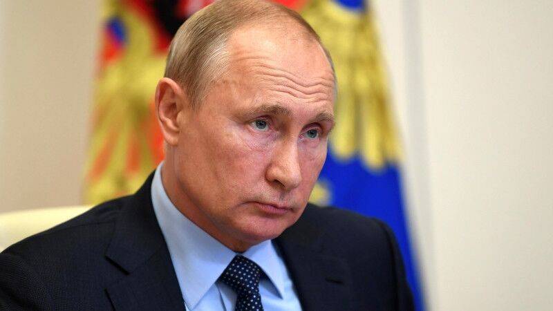 "Раздавить не жалко": Путин высказался о тех, кто негативно влияет на детей в интернете