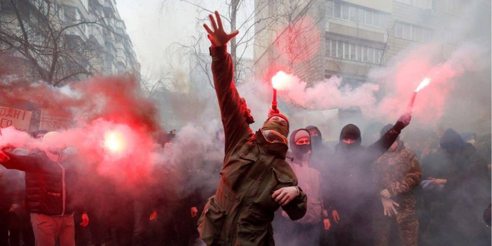 Сторонники Стерненко анонсировали на 8 марта акцию протеста возле госдачи Зеленского