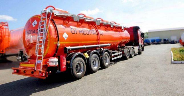 Введен временный запрет на вывоз нефти и нефтепродуктов из Кыргызстана