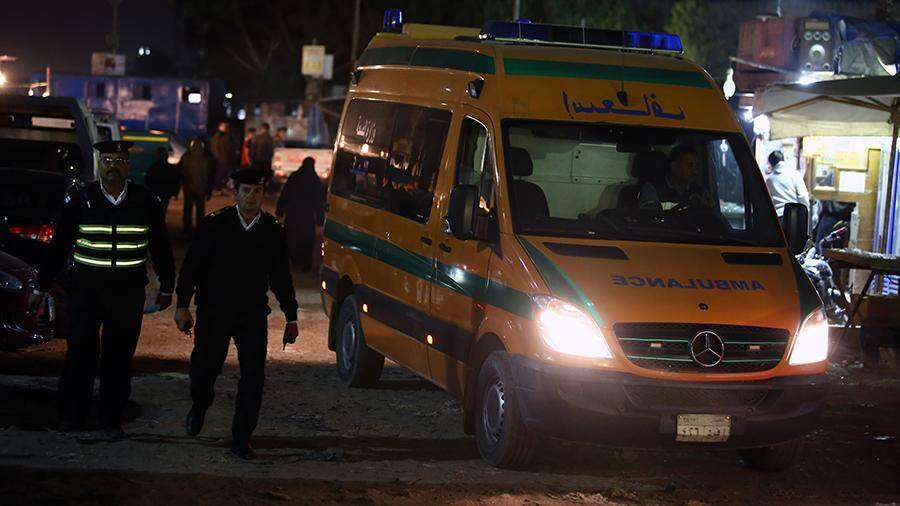 18 человек погибли в ДТП с микроавтобусом и грузовиком в Египте