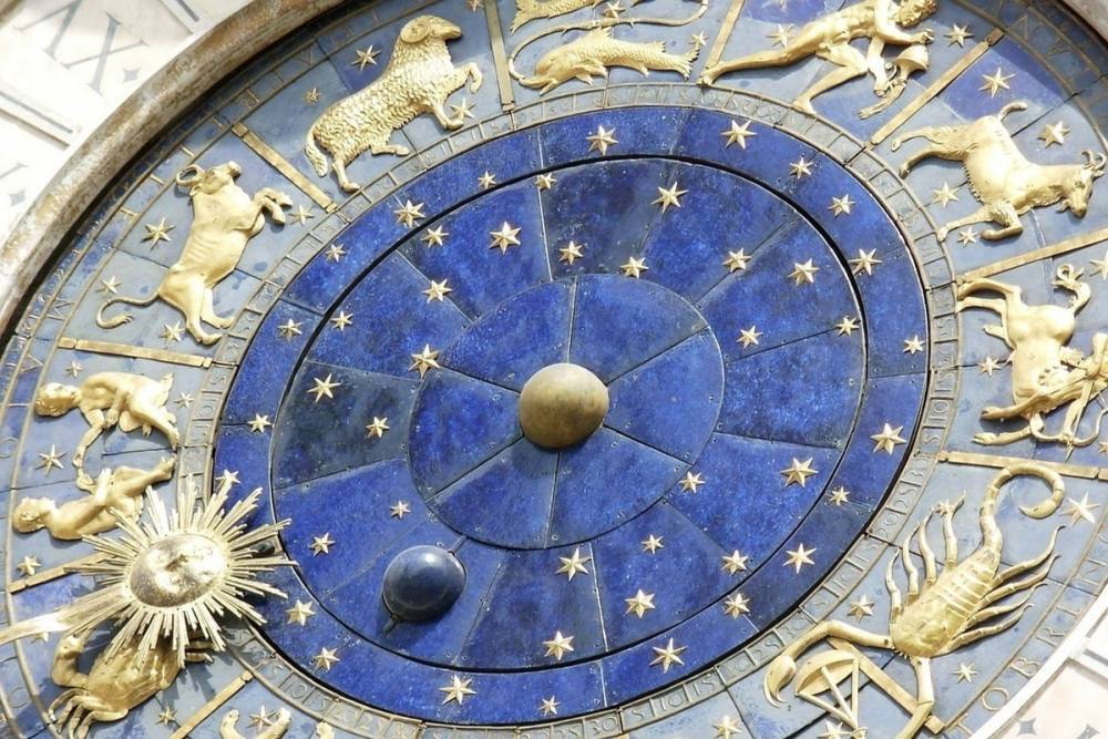 Гороскоп-2021: астролог рассказала, какие знаки зодиака поджидают неудачи в марте