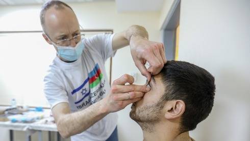 Ослепшие азербайджанские солдаты снова видят благодаря израильским врачам