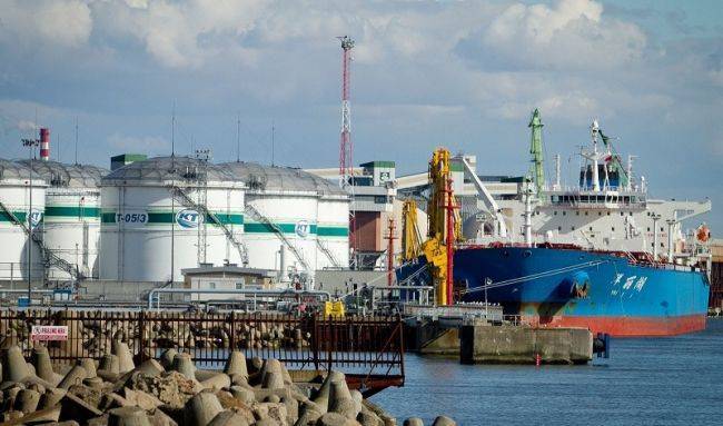 В Российских морских портах началась перевалка белорусских нефтепродуктов