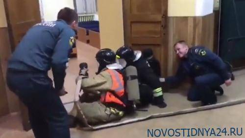 Петербургские спасатели провели матерную «тренировку» для молодых бойцов