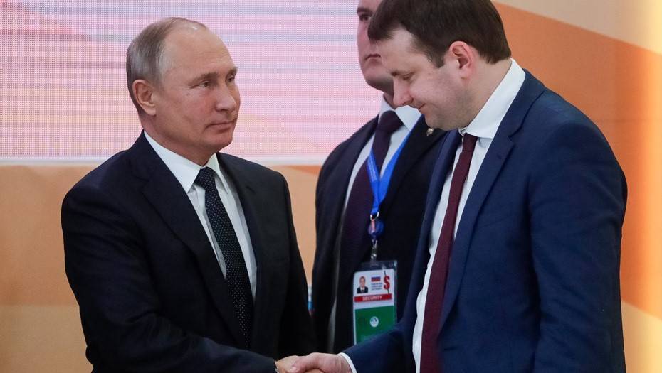 Песков рассказал, встречался ли Путин с заразившимся COVID Орешкиным