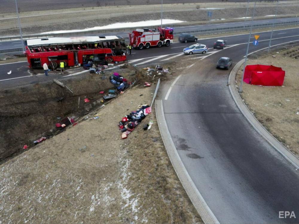 В МИД Украины назвали предварительную причину аварии украинского автобуса в Польше