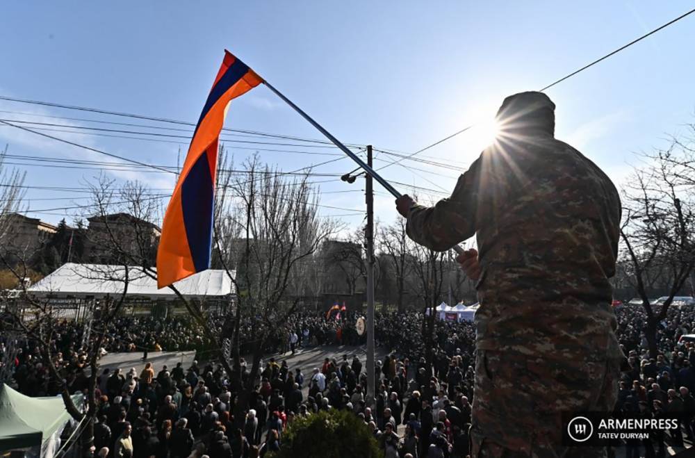 В Армении снова протестуют против Пашиняна: фото, видео