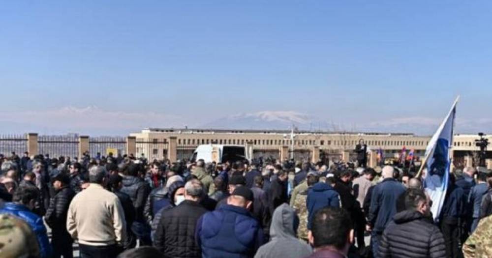 В Армении вновь прошли акции протеста против Пашиняна