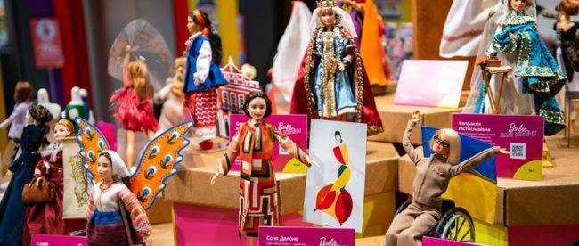В Одессе переодели кукол Барби в известных украинок