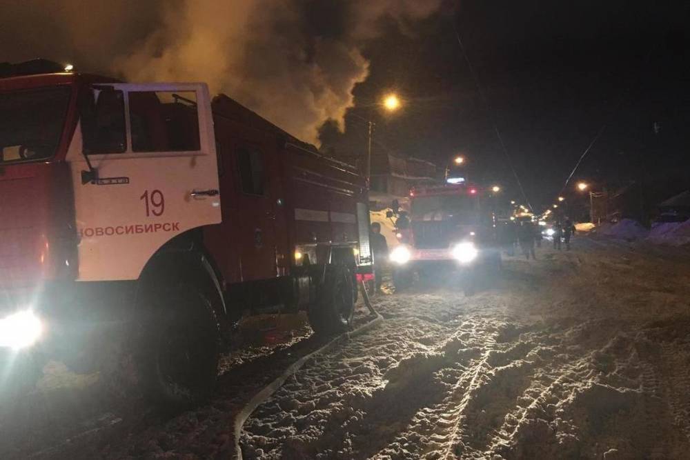 В Новосибирске три человека пострадали при пожаре в хостеле