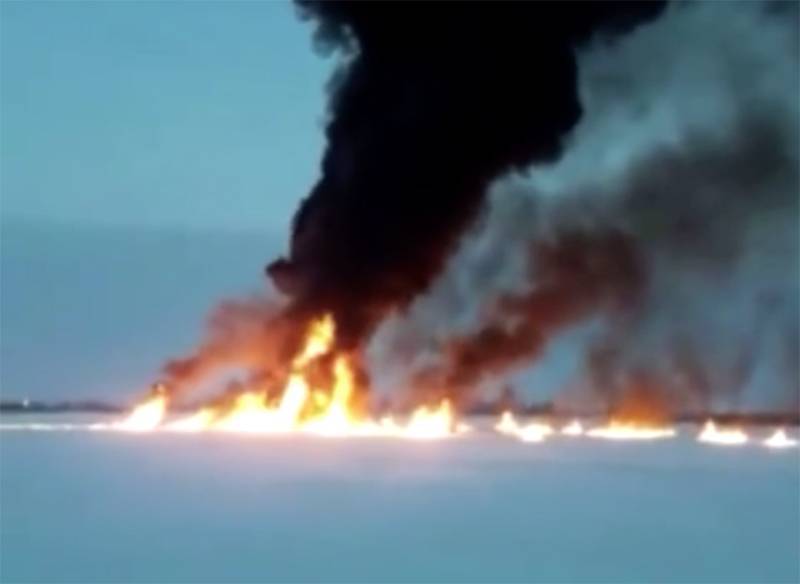 Обь загорелась после аварии на подводном нефтепроводе под Нижневартовском