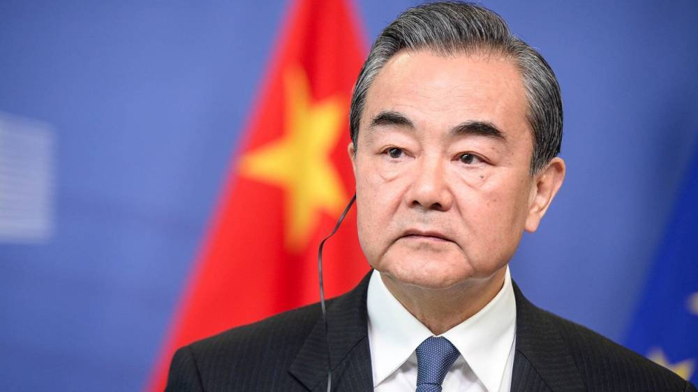 Пекин обвинил США в использовании демократии ради вмешательства в дела других стран