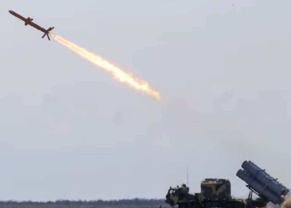 В Сети показали на видео новый российский ракетный комплекс "Рубеж-М"