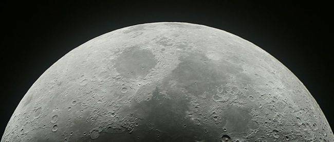 NASA планирует отправить первую женщину на Луну до конца десятилетия