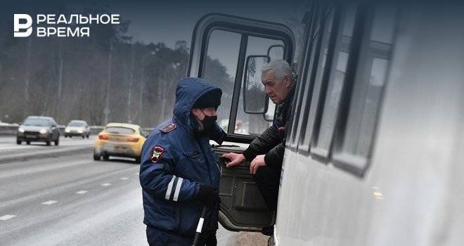 ГИБДД Татарстана напомнила о правилах безопасности на дороге в связи с ухудшением погоды