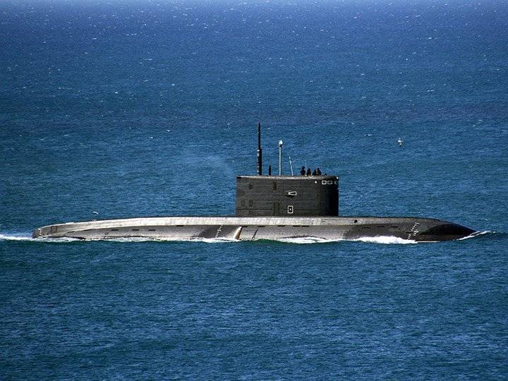 Российская субмарина с крылатыми ракетами вошла в Средиземное море