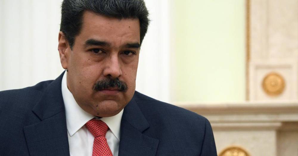 Мадуро рассказал об отсутствии побочных эффектов от "Спутника V"