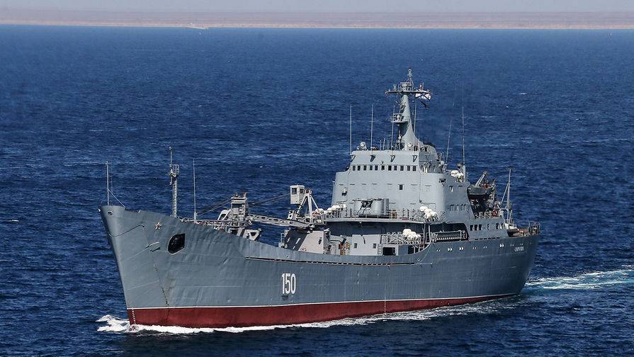 Российский БДК «Саратов» направляется в сирийский порт Тартус через Средиземное море