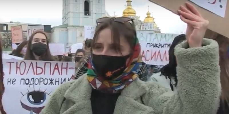 8 Марта - марши женщин в Киеве и Харькове, поздравление Зеленского - как отмечают Международный женский день в Украине, видео - ТЕЛЕГРАФ