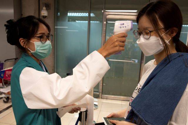 Таиланд с апреля сократит срок карантина для прошедших вакцинацию туристов