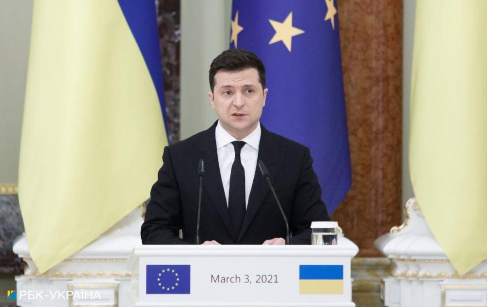 Зеленский снова примет участие в форуме "Украина 30": главные темы