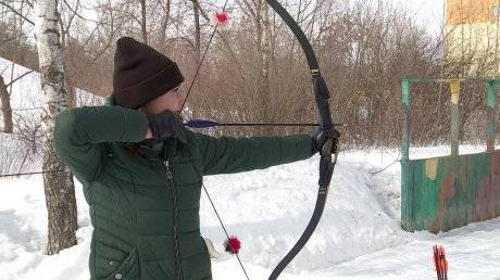 В Пензе женщины отпраздновали свой день стрельбой из лука