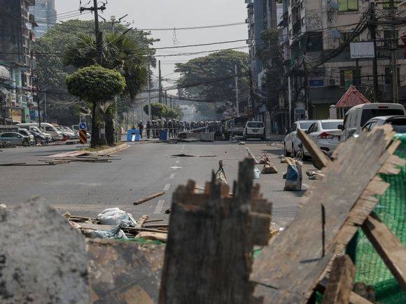 В Мьянме проходит национальная забастовка, убиты трое