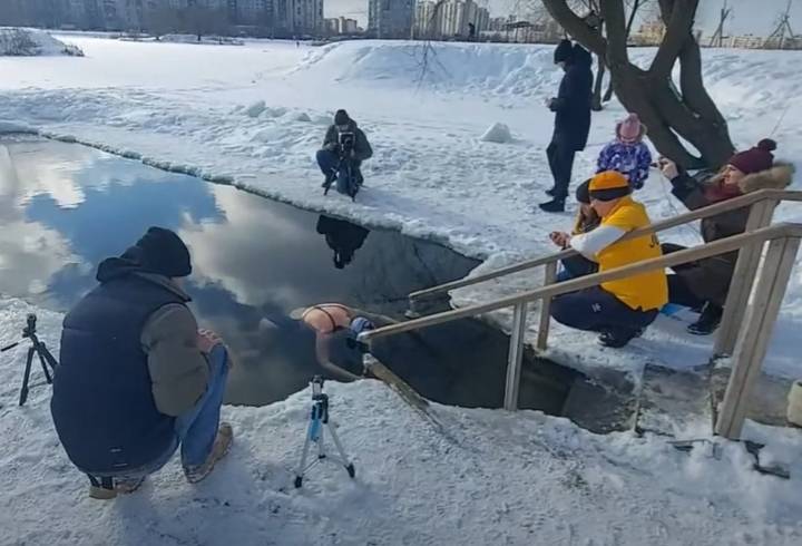 Петербурженка установила рекорд по задержке дыхания в ледяной воде