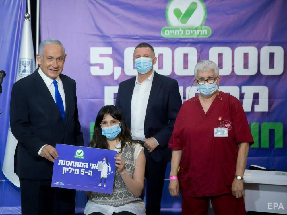 В Израиле 5 млн человек получили минимум одну дозу вакцины от COVID-19
