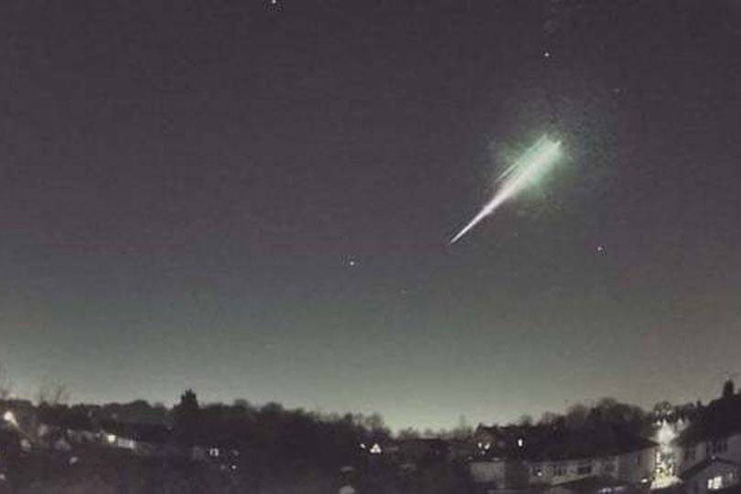 В Великобритании упал редчайший метеорит, который осветил ночное небо
