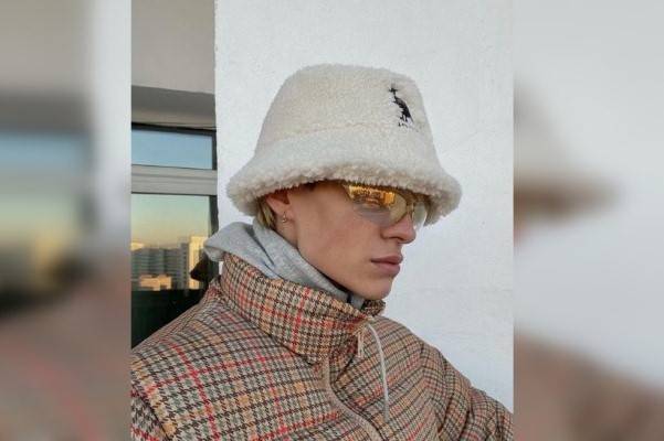 В Москве фэшн-блогер смог отобрать у грабителей свой украденный телефон