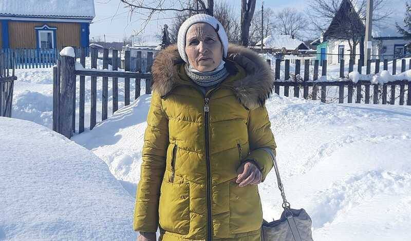 В Башкирии фельдшер спасла трех детей из задымленного дома и потушила пожар