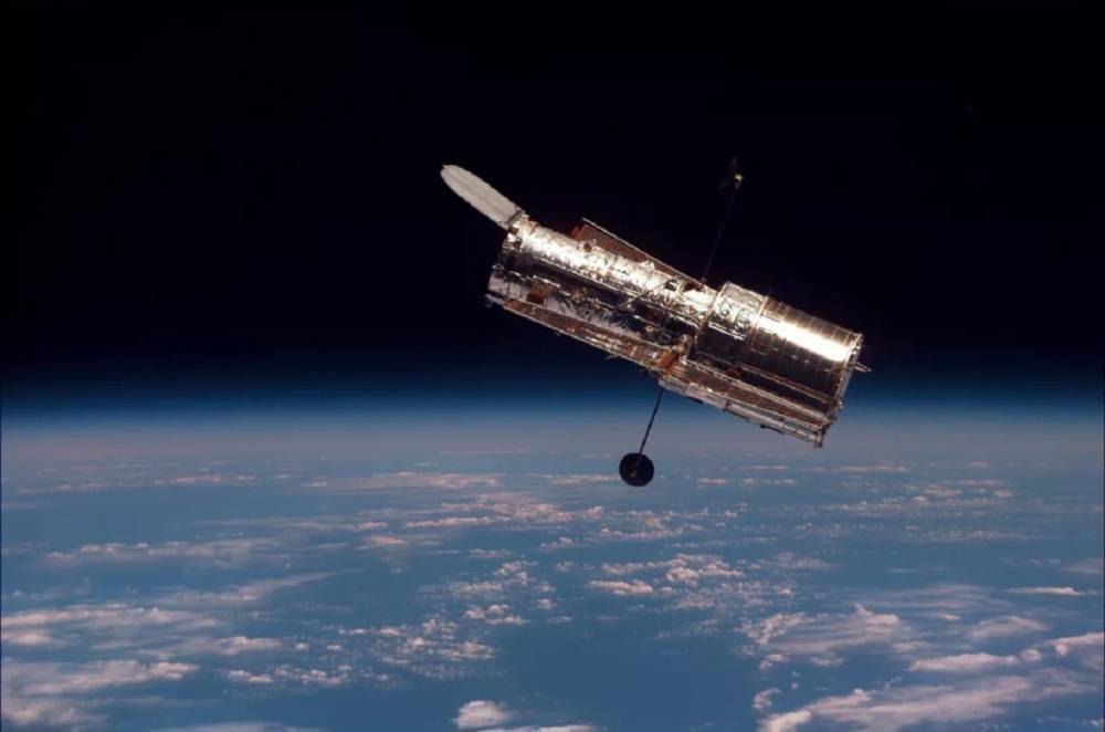 Космический телескоп Hubble перешел в безопасный режим работы из-за ошибки: в чем дело