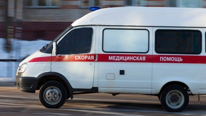 В Петербурге 12-летний мальчик угодил под колеса автобуса