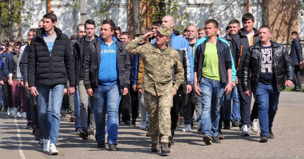 В Украине стартует весенний призыв: сколько граждан пойдет служить и может получить отсрочку